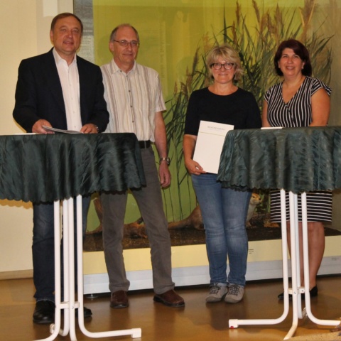 Senckenberg und Förderzentrum Mira Lobe schließen Kooperationsvertrag